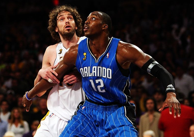 他在一个极 他在一个极