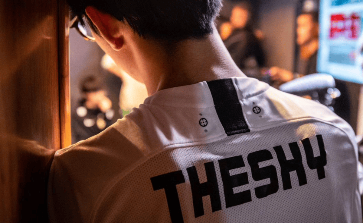 但他在外线 但他在外线