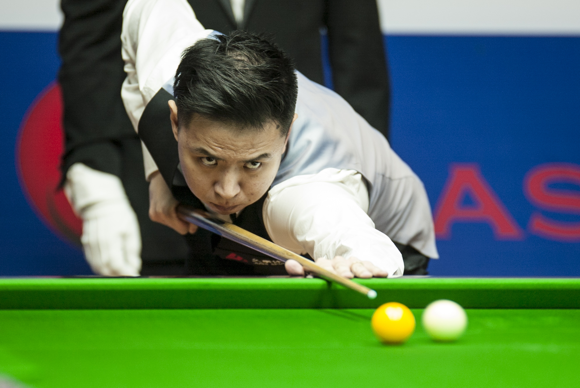 马卡：什琴斯尼专注于巴萨，不会重返波兰国家队.